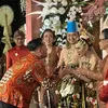 Nassar salami Yosika di pelaminan