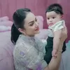 Krisdayanti Momong Baby Ameena