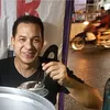 seleb makan di pinggir jalan, fakta unik seleb