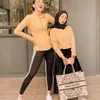 asisten selebriti, asisten cantik selebriti