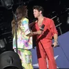 Tatapan Cinta Priyanka Chopra dan Nick Jonas