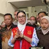Nikita Mirzani di depan wartawan