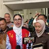 Nikita Mirzani Dikelilingi Wartawan