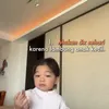 Issa Xander makan telur dadar