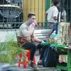 seleb makan di warung, seleb makan minum di warung