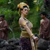 Nora foto pakai baju adat Bali