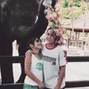 masa kecil Axel dan Valerie Thomas