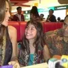 masa kecil Axel dan Valerie Thomas