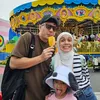 Nycta Gina dan Kinos Rayakan Ulang Tahun Pernikahan ke-