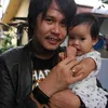 Ernest Cokelat / Nirina Zubir