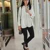 Dian Sastro mirror selfie Android