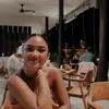 Potret Marion  Jola Liburan di Nusa Penida