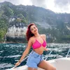 Potret Marion  Jola Liburan di Nusa Penida