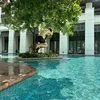 Cha Eun Woo Berenang di Bangkok