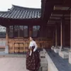 Min Hyo Rin Pakai Hanbok