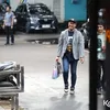 Pandji Pragiwaksono berjalan