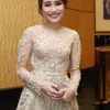 chelsea olivia, glenn alinskie, busana artis