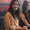 Fashion Kasual Selebriti