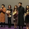song joong ki dan kawan-kawan