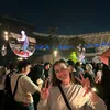 Artis Nonton Coldplay