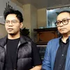 Insanul Fahmi pakai vest hitam