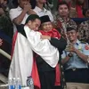 Jokowi &amp; Prabowo Pelukan