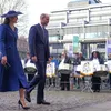 Kate Middleton pakai dress biru polos