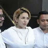 Nikita Mirzani Lepas Hijab