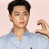 Jay pose membuat half a heart