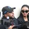 Asri Welas Cerai Suami Berpelukan