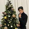 Foto-Foto Cha Eun Woo Dengan Suasana Natal