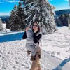 Jennifer Bachdim liburan jerman hot mom momong anak 