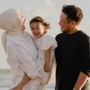 Baby Rumi Anak Dian Pelangi Main ke Pantai