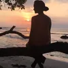 liburan selebriti, liburan atiqah hasiholan, atiqah hasiholan rio dewanto