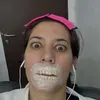 Hannah Al Rasyid memakai gigi palsu demi keperluan akting.