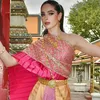 Fatima Bosch pakai baju tradisional Thailand