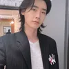 Potret Lee Jong Suk Dengan Rambut Panjang