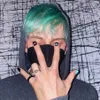 7 Potret Machine Gun Kelly Pada Ajang American Music Awards 2021 Mendapat Penghargaan Favorite Rock 