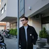 Azriel Hermansyah memilih menunda sementara rencana pernikahan.