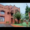 Potret rumah masa kecil Tasya dan Tasyi.