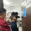 Denada peluk anak laki-lakinya