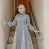Selfi Yamma Pose di Tangga