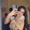 Mahalini Gendong Kucing