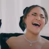 Pesona Marshanda di MV &#039;SEGALANYA