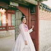 Seleb cantik pakai hanbok
