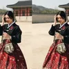 Seleb cantik pakai hanbok