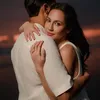 Pevita Pearce Peluk Suami