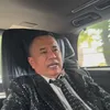 Hotman Paris Hutapea pakai jas hitam