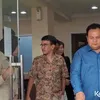 Ruben Onsu Berjalan Menuju Pintu