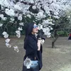 Pose Cantik Manja Syahrini